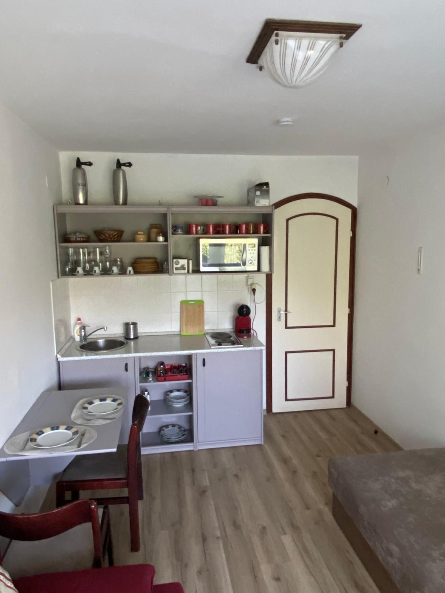 Veronika Apartman Balatongyorok Bagian luar foto